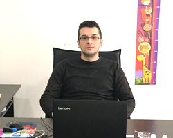 DR. ÜMİT KAMİL EKİCİ